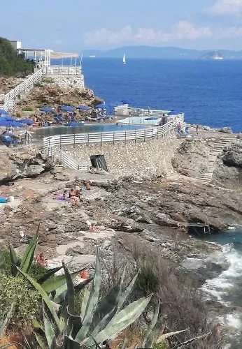 Lägenhet Quadrilocale - Goelba