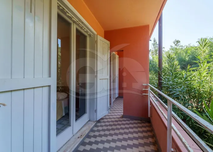 Quadrilocale - Goelba Lägenhet